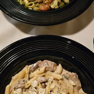 Penne de filet mignon and pasta Primavera