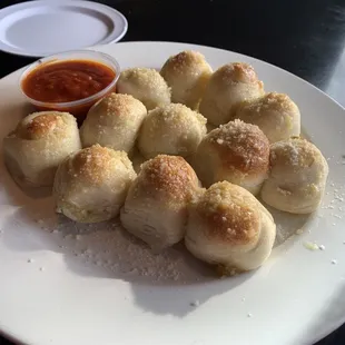 Garlic knots.