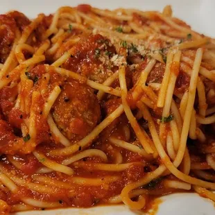 Spaghetti with meatballs