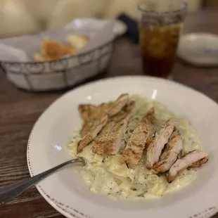 Chicken Fett Alfredo Raspberry Tea
