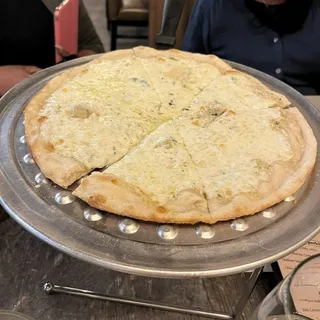 14" Alfredo Pizza