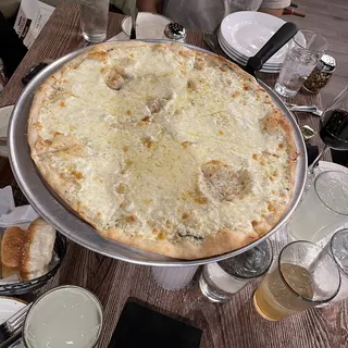 16" Alfredo Pizza