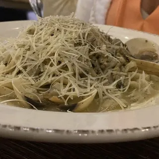 Linguine White Clam Sauce