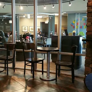 You can see what the people next door are  doing while you are enjoying you coffee. Now that's live entertainment.