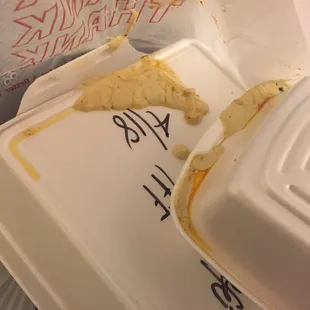 Hummus leaked all over the carryout bag because it was improperly packaged. No napkins came with it to clean up.