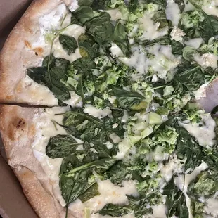 Veggie white pizza (without tomato)