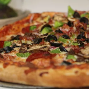 Bella Montes Supreme Pie