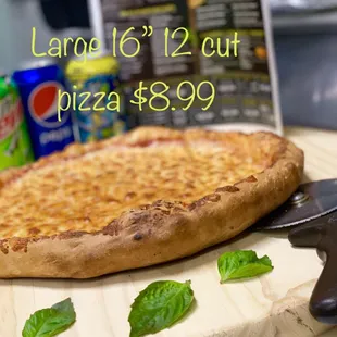 Large 16" 12 cut pizza