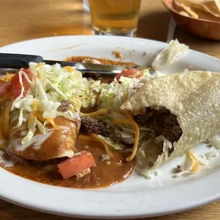 Ala cart ground beef enchilada and taco. This what I remember the classic taste from La Nita's.