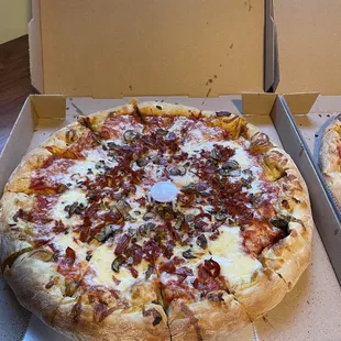 Large pepperoni and mushroom