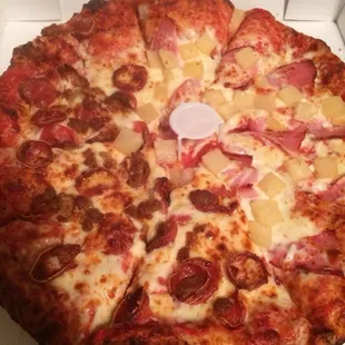 1st time having this pizza. Wow was it good!!!!!!! The best pizza around!!!! New favorite place!