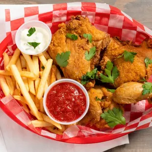 food, fried chicken, bbq wings, poultry, fried chicken wings, chicken, bbq chicken, chicken wings and fried chicken, chicken wings