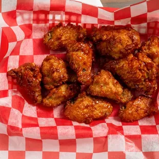 fried chicken, chicken wings and fried chicken, fried chicken wings, chicken wings, food, poultry, chicken, bbq chicken, bbq wings