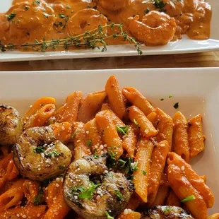 Penne Ala Vodka with shrimp! Pasta was cooked to perfection!