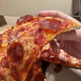 Meh.  Bland tasting greasy pizza.