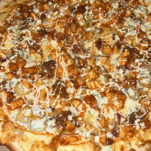 Kickin' chicken and bacon pizza 18" (i added banana peppers)