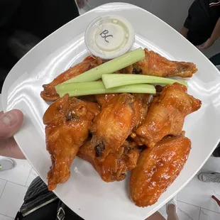 Hot wings - So good!