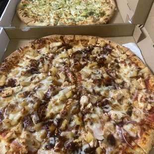 Barbecue and Tuscana pizzas