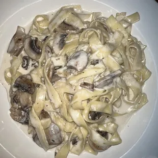 Fettuccine Alfredo