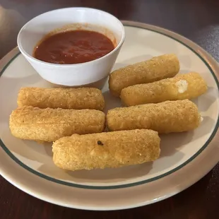 fried mozzarella, they are your average cheese stick. breading was good texture
