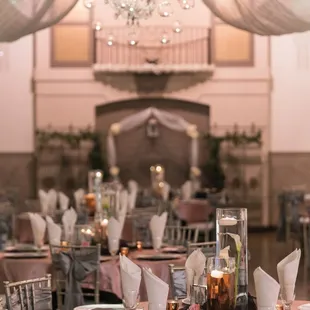 Reception ballroom - pink