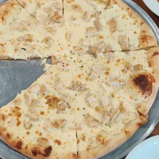 Chicken Alfredo Pizza