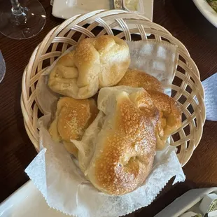 Garlic knots