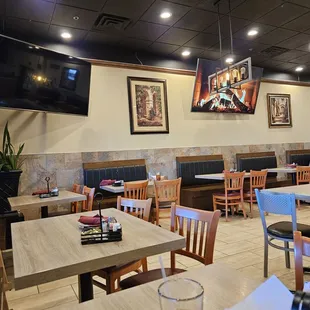 Fire place on the wall (TV)