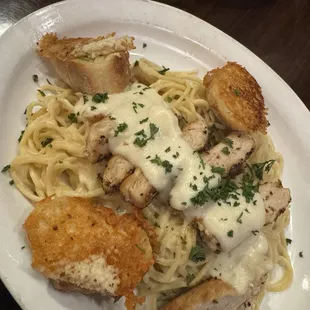 Fettuccini Alfredo, add chicken!