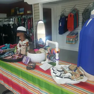 Retail accessories