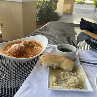 Meatballs with Marinara