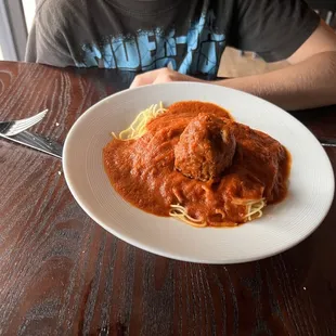 Kids Spaghetti and Meatball