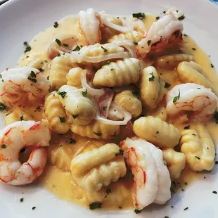 Gnocchi with Shrimp in White Wine Butter Sauce