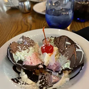 Spumoni dessert