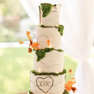 a three tiered wedding cake