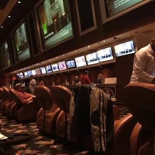 Big tv&apos;s and horses