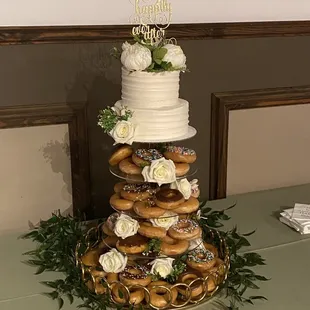 a three tiered wedding cake