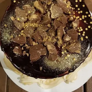 Reese&apos;s cup cake