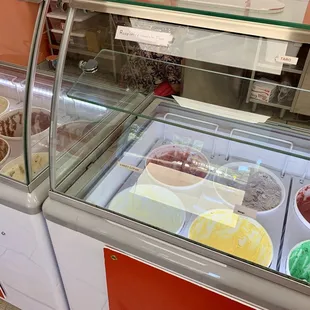a display of different flavors of ice cream
