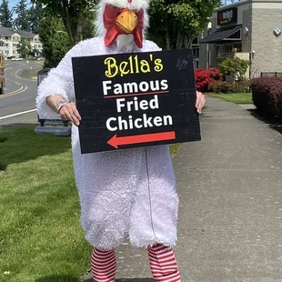 Omg I just saw Stanley the chicken! Way cool