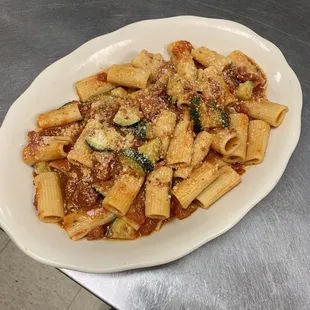 Rigatoni with Zucchini and Plum Tomatoes!!