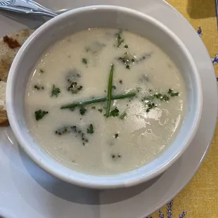 Lemon chicken soup. Same problem as the crepes.