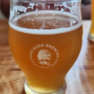 Golden Eagle 4 ounce pour