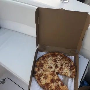 Make your own pizza: pepperoni with extra cheese!