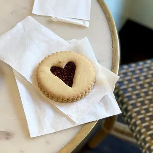 Raspberry Shortbread Linzer Cookie