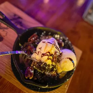 brownies with ice cream