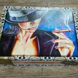 Unique cigar boxes