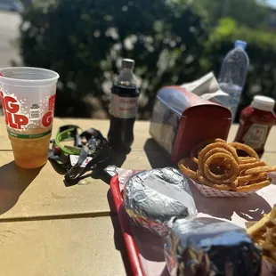 Belle's Burgers and Ice Cream