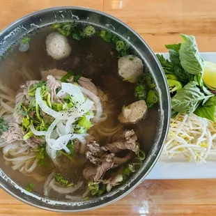 Belle&apos;s Phở