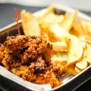 a tray of fried food